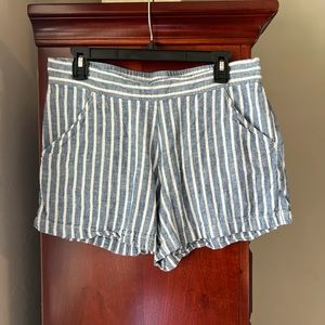 Fun linen blue/white striped shorts